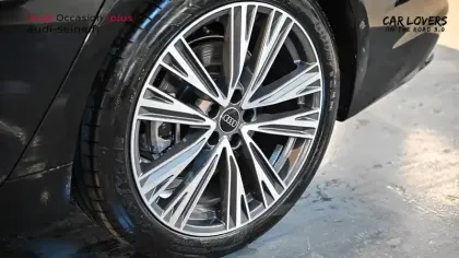 Photo 12 Audi A6  Avant 50 TFSIe 299 ch S tronic 7 Quattro