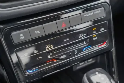 Photo 25 Volkswagen T-cross  1.0 TSI 116 Start/Stop DSG7