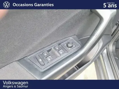 Photo 17 Volkswagen T-roc  1.0 TSI 116 Start/Stop BVM6