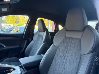 Photo 23 Audi Q5  Sportback e-hybrid 367 ch S tronic 7 Quattro