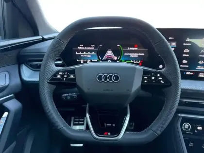 Photo 15 Audi Q5  Sportback e-hybrid 367 ch S tronic 7 Quattro