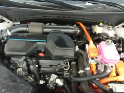 Photo 3 Hyundai Tucson  1.6 T-GDI 230 Hybrid BVA6