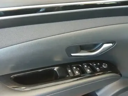 Photo 56 Hyundai Tucson  1.6 T-GDI 230 Hybrid BVA6