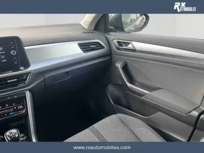 Photo 15 Volkswagen T-roc  1.0 TSI 116 Start/Stop BVM6