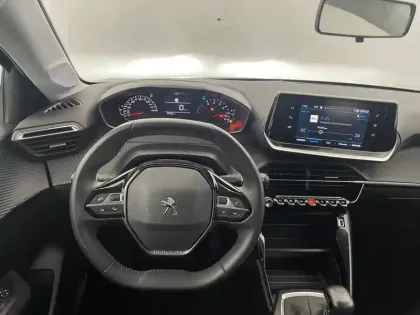 Photo 21 Peugeot 208  PureTech 100 S&S BVM6