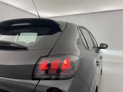 Photo 30 Peugeot 208  PureTech 100 S&S BVM6