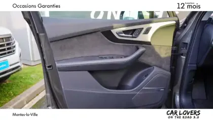 Photo 15 Audi Q7  45 TDI 231 Tiptronic 8 Quattro 7pl