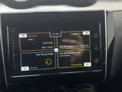 Photo 10 Suzuki Swift  1.2 Dualjet Hybrid Auto (CVT)