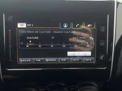 Photo 11 Suzuki Swift  1.2 Dualjet Hybrid Auto (CVT)