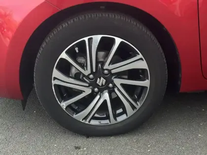 Photo 3 Suzuki Swift  1.2 Dualjet Hybrid Auto (CVT)