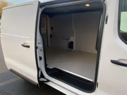 Photo 8 Peugeot Expert  FGN TOLE STANDARD BLUEHDI 145 S&S EAT8