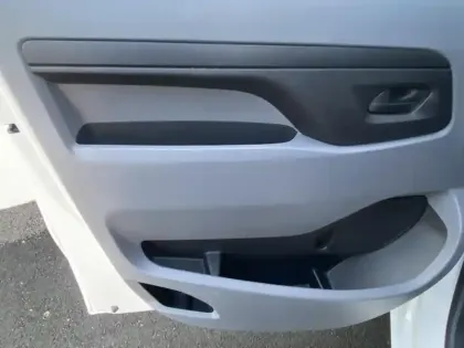 Photo 20 Peugeot Expert  FGN TOLE STANDARD BLUEHDI 145 S&S EAT8