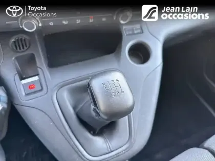 Photo 12 Toyota Proace  City Verso Medium 1.2L 110 VVT-i BVM6