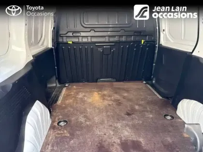 Photo 9 Toyota Proace  City Verso Medium 1.2L 110 VVT-i BVM6