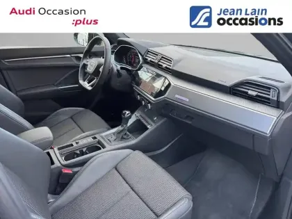 Photo 10 Audi Q3  35 TFSI 150 ch S tronic 7