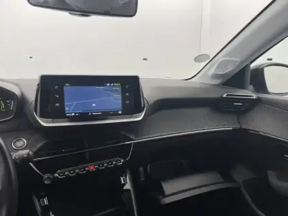 Photo 26 Peugeot 208  Electrique 50 kWh 136ch