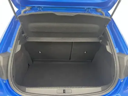 Photo 12 Peugeot 208  Electrique 50 kWh 136ch