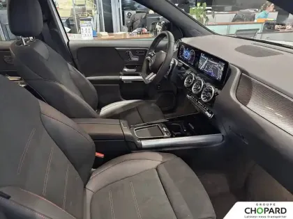 Photo 16 Mercedes GLA  180 d 8G-DCT