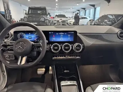 Photo 15 Mercedes GLA  180 d 8G-DCT