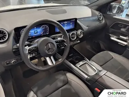 Photo 13 Mercedes GLA  180 d 8G-DCT