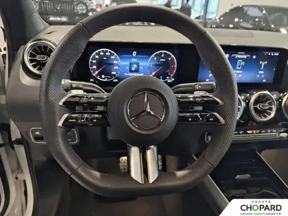 Photo 19 Mercedes GLA  180 d 8G-DCT