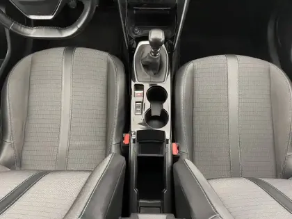 Photo 25 Peugeot 208  PureTech 100 S&S BVM6