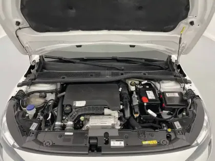 Photo 20 Peugeot 208  PureTech 100 S&S BVM6