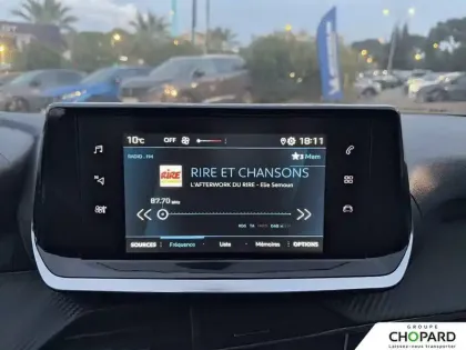 Photo 12 Peugeot 208  PureTech 75 S&S BVM5