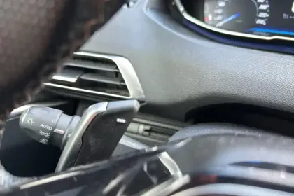 Photo 20 Peugeot 3008  BlueHDi 130ch S&S EAT8