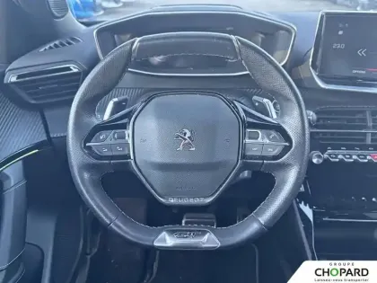 Photo 52 Peugeot 2008  PureTech 130 S&S EAT8