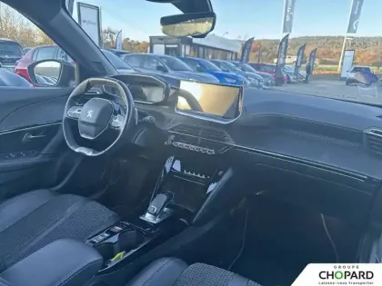 Photo 33 Peugeot 2008  PureTech 130 S&S EAT8