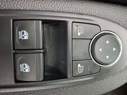 Photo 35 Renault Clio  TCe 90