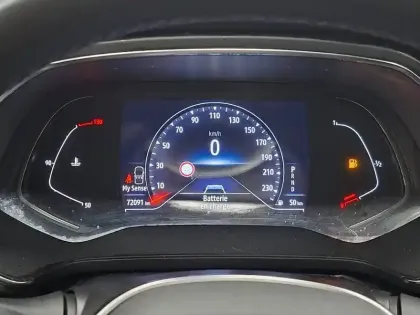 Photo 37 Renault Captur  Blue dCi 115 EDC