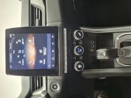 Photo 38 Renault Captur  Blue dCi 115 EDC