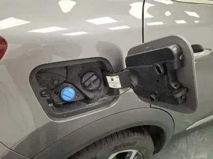 Photo 16 Renault Captur  Blue dCi 115 EDC