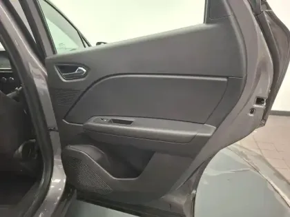 Photo 21 Renault Captur  TCe 90