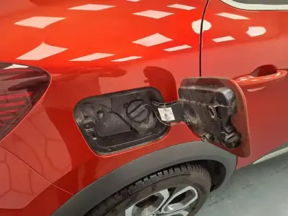 Photo 16 Renault Captur  E-Tech 145 - 21