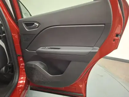 Photo 18 Renault Captur  E-Tech 145 - 21