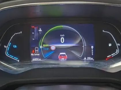 Photo 35 Renault Captur  E-Tech 145 - 21