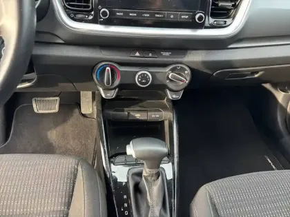 Photo 44 Kia Stonic  1.0 T-GDi 100 ch DCT7