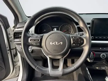 Photo 45 Kia Stonic  1.0 T-GDi 100 ch DCT7