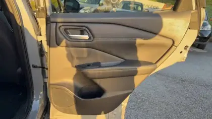 Photo 18 Nissan Qashqai  Mild Hybrid 158 ch Xtronic