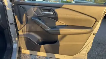 Photo 12 Nissan Qashqai  Mild Hybrid 158 ch Xtronic