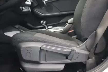 Photo 25 BMW Serie 1 116d 116 ch DKG7