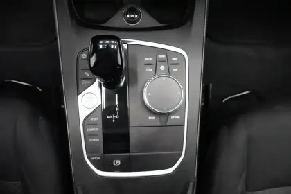 Photo 32 BMW Serie 1 116d 116 ch DKG7