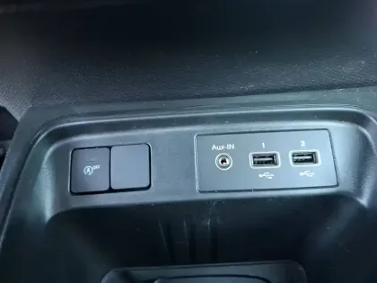 Photo 28 Renault Twingo  III SCe 65