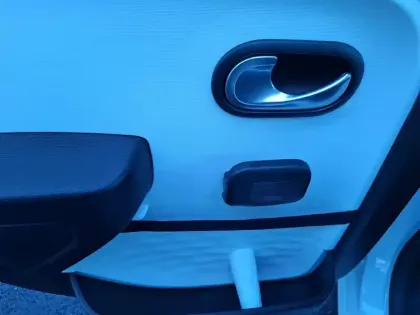 Photo 17 Renault Twingo  III SCe 65