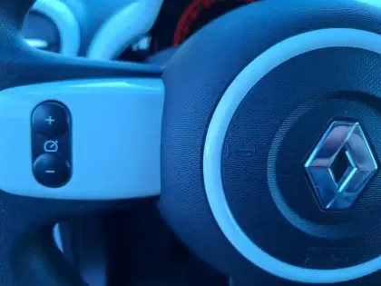 Photo 36 Renault Twingo  III SCe 65