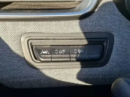 Photo 20 Renault Clio  E-Tech full hybrid 145