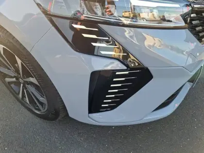 Photo 9 Renault Clio  E-Tech full hybrid 145